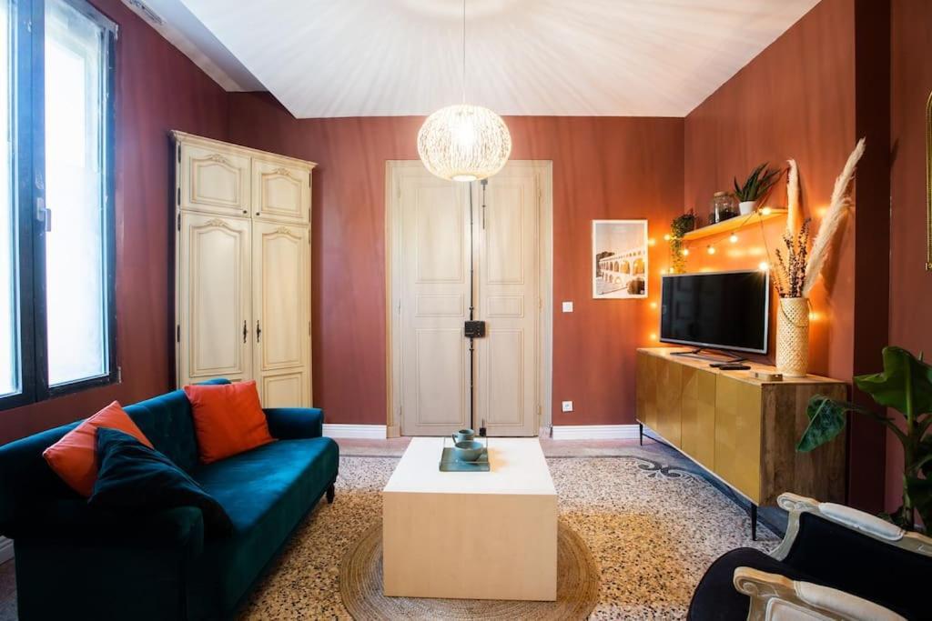 La Suite 2 Pieces Lit Queen Size Entree Privee ニーム エクステリア 写真