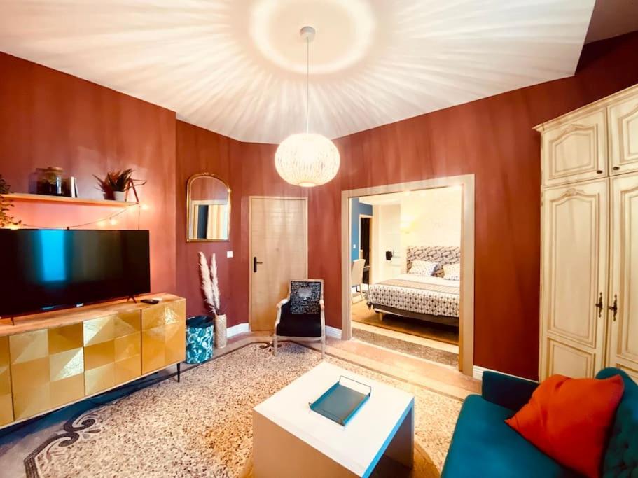 La Suite 2 Pieces Lit Queen Size Entree Privee ニーム エクステリア 写真